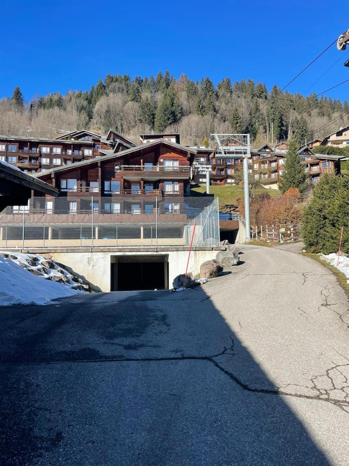 Studio Cabine Cosy A 5Min A Pieds Des Pistes Et Du Centre Ville 莱热 外观 照片