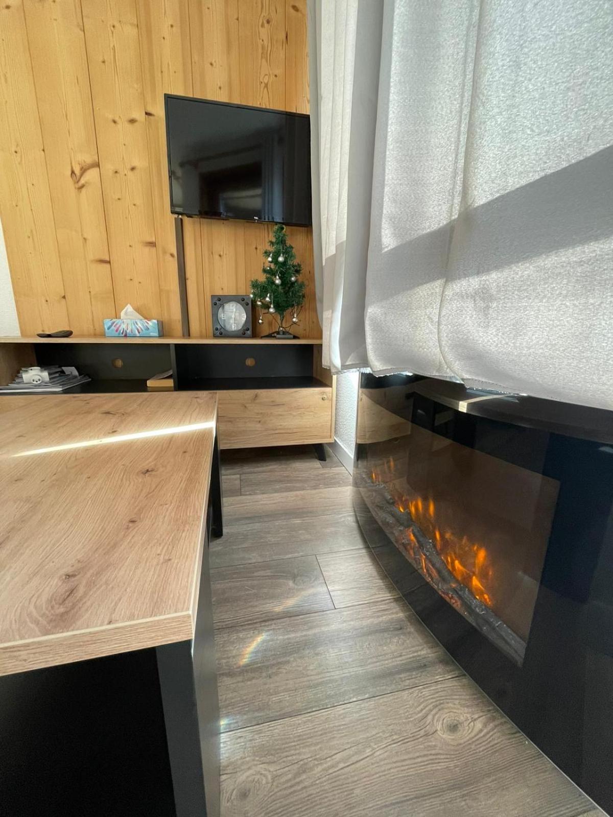 Studio Cabine Cosy A 5Min A Pieds Des Pistes Et Du Centre Ville 莱热 外观 照片